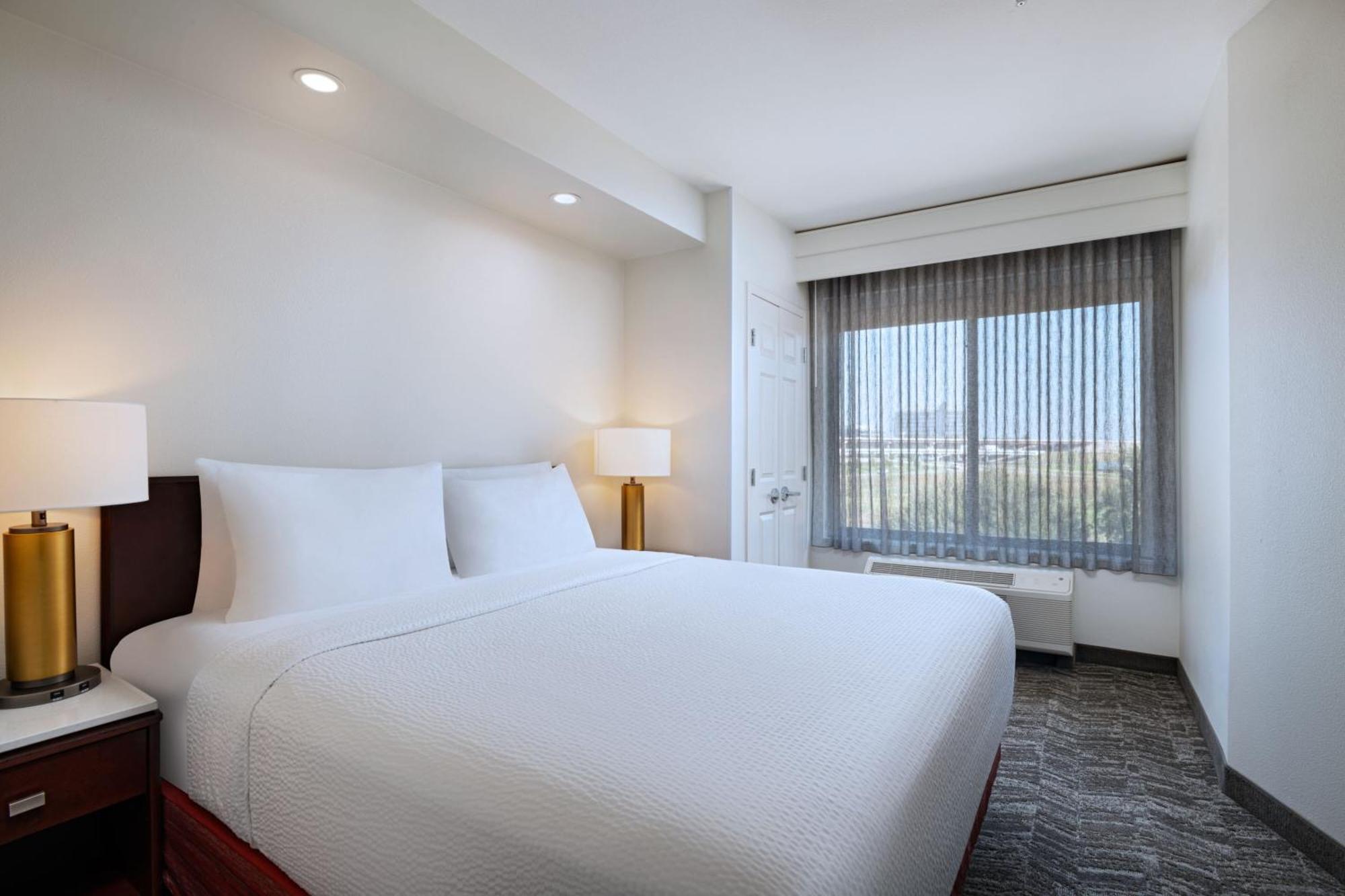Springhill Suites By Marriott Dallas Dfw Airport East Las Colinas Irving Extérieur photo
